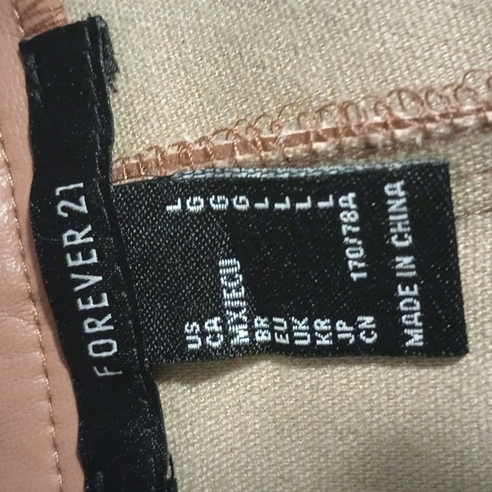 Spring Color Forever 21 Beige Faux Leather Trousers, With Zippper & Pockets New - Picture 4 of 12